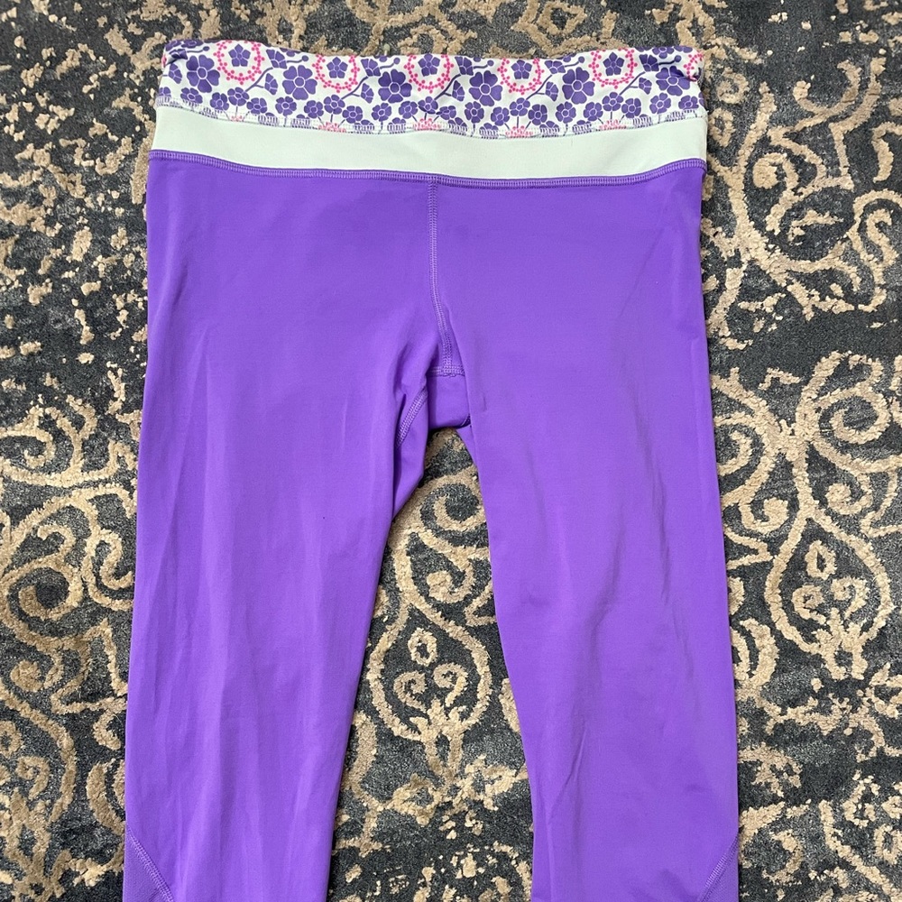 Lululemon Run Inspire Crop II Size 6
